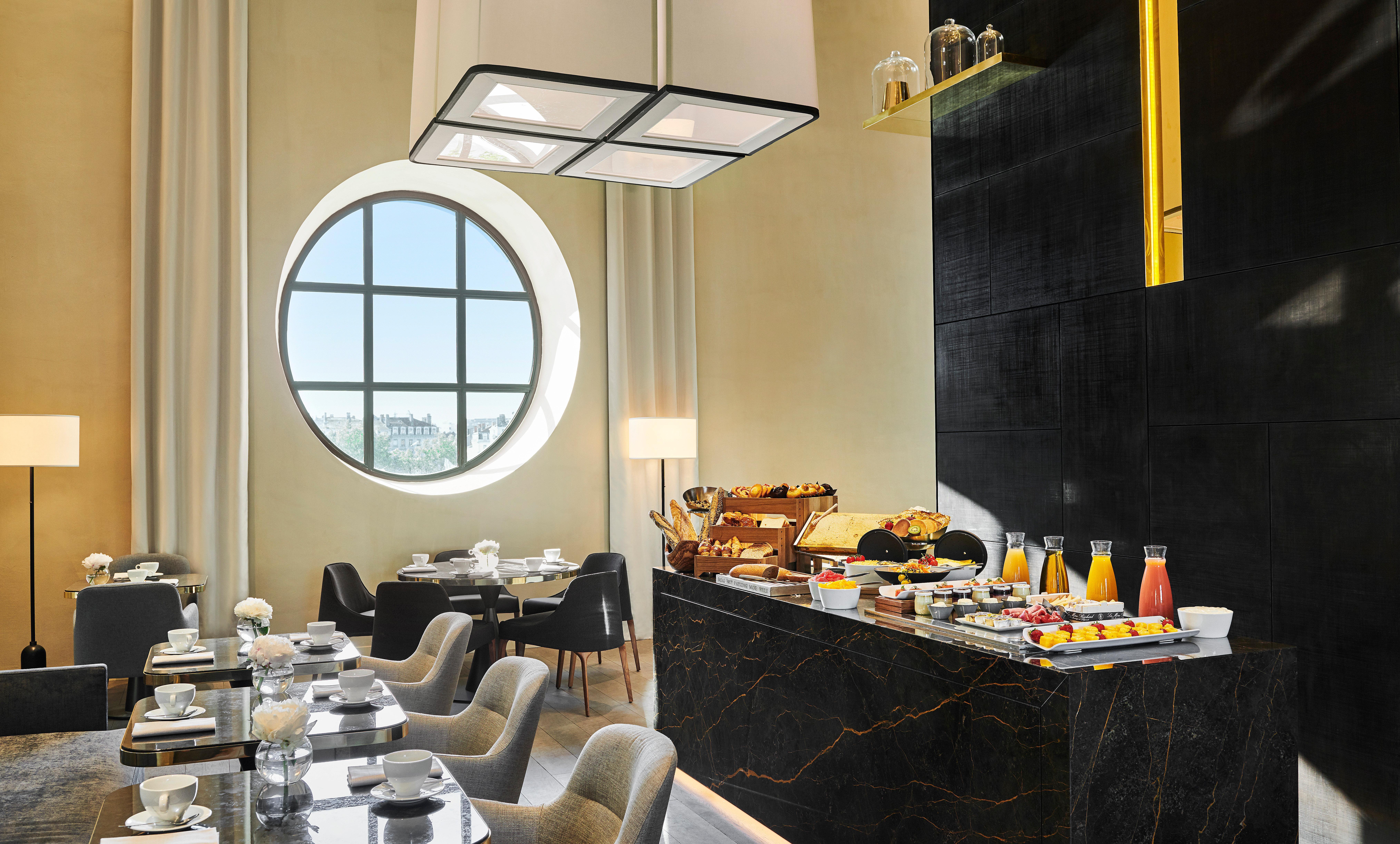 Intercontinental Lyon - Hotel Dieu By Ihg Esterno foto The Club Lounge at the Ritz-Carlton, DIFC