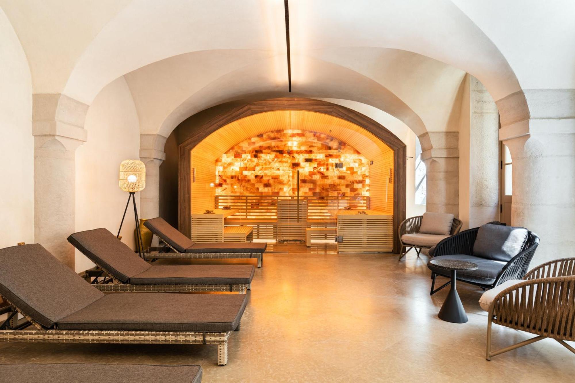Intercontinental Lyon - Hotel Dieu By Ihg Esterno foto The spa at The Ivy Spa