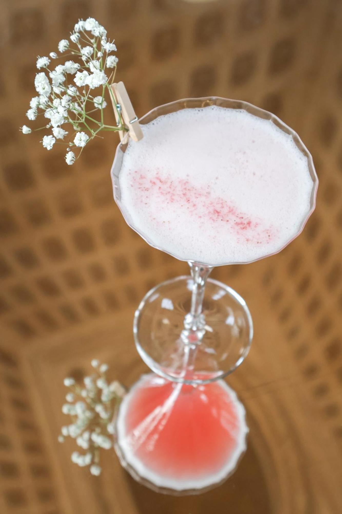Intercontinental Lyon - Hotel Dieu By Ihg Esterno foto A pink lady