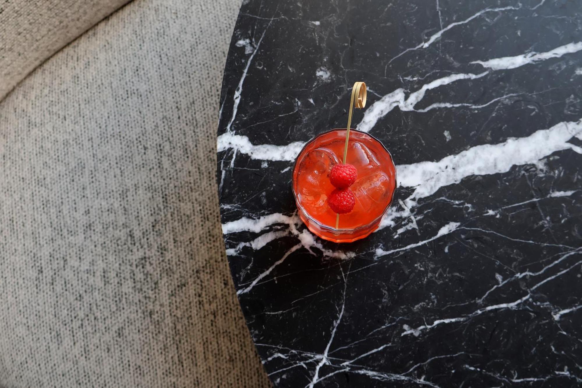 Intercontinental Lyon - Hotel Dieu By Ihg Esterno foto A glass of Campari
